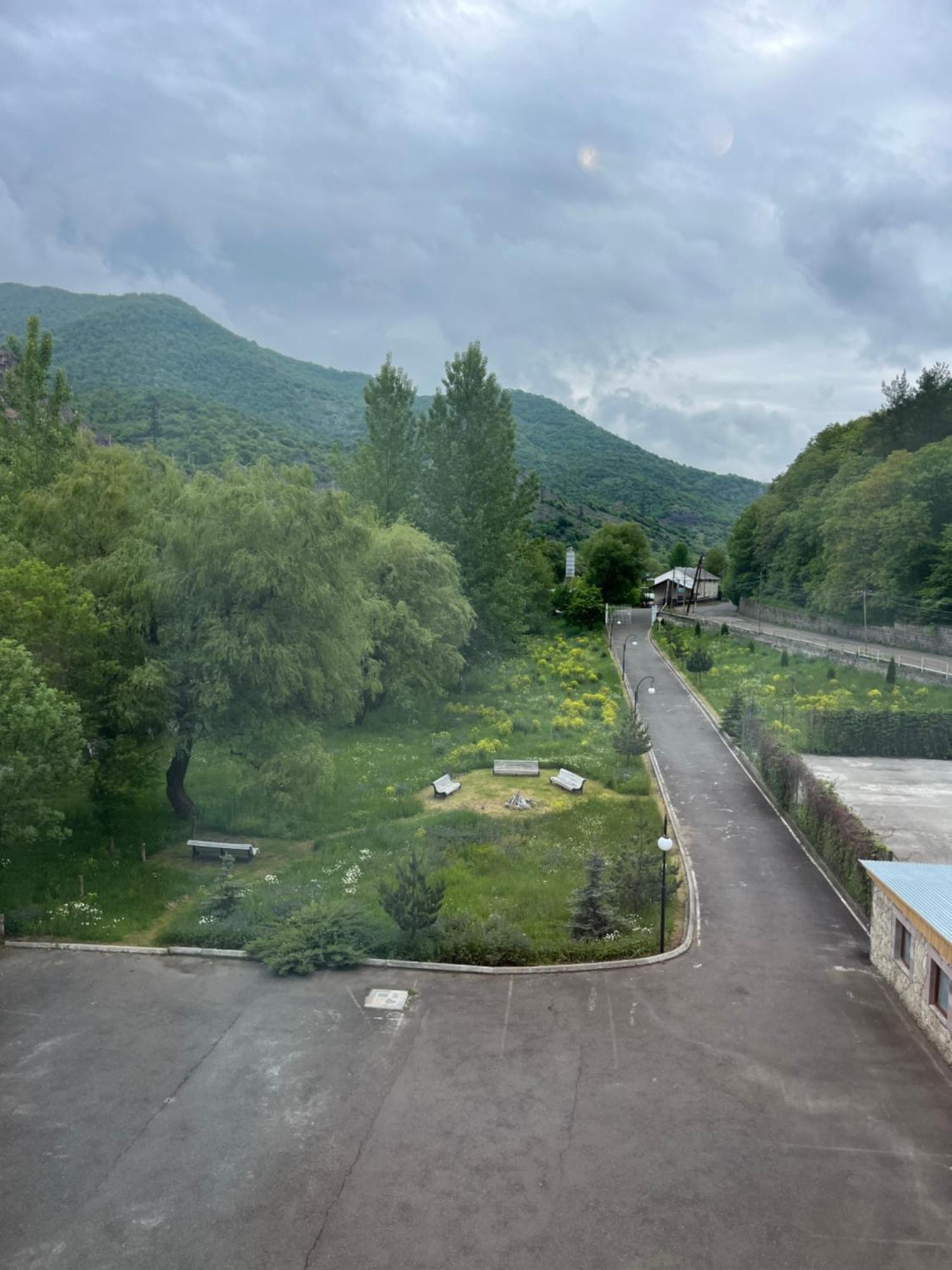 Diligence Hotel&restaurant Dilijan Exterior foto